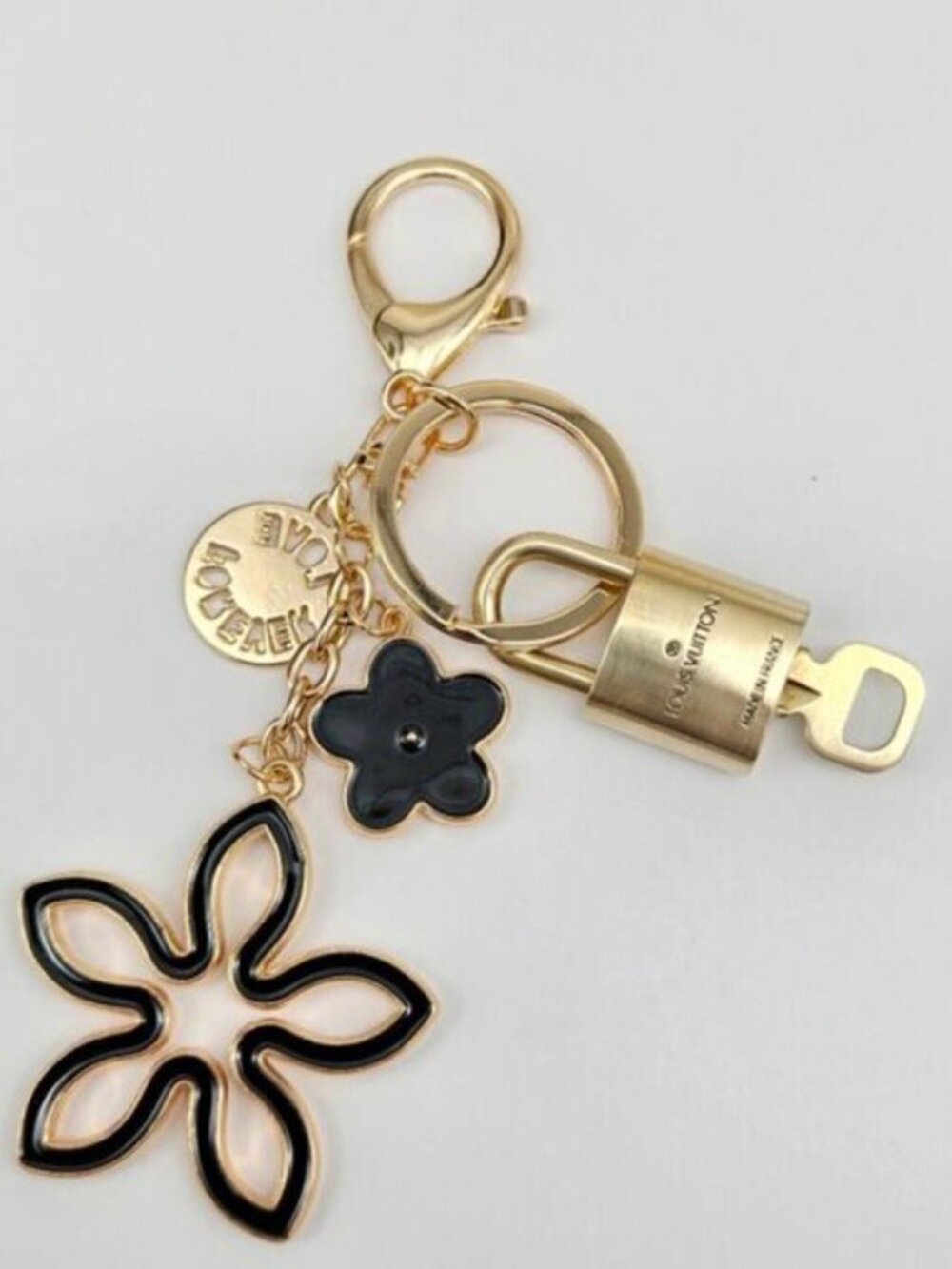 Authentic Louis Vuitton Gold Padlock 🔒 Key Set w/ Unbranded Clover Bag Charm - Picture 6 of 11